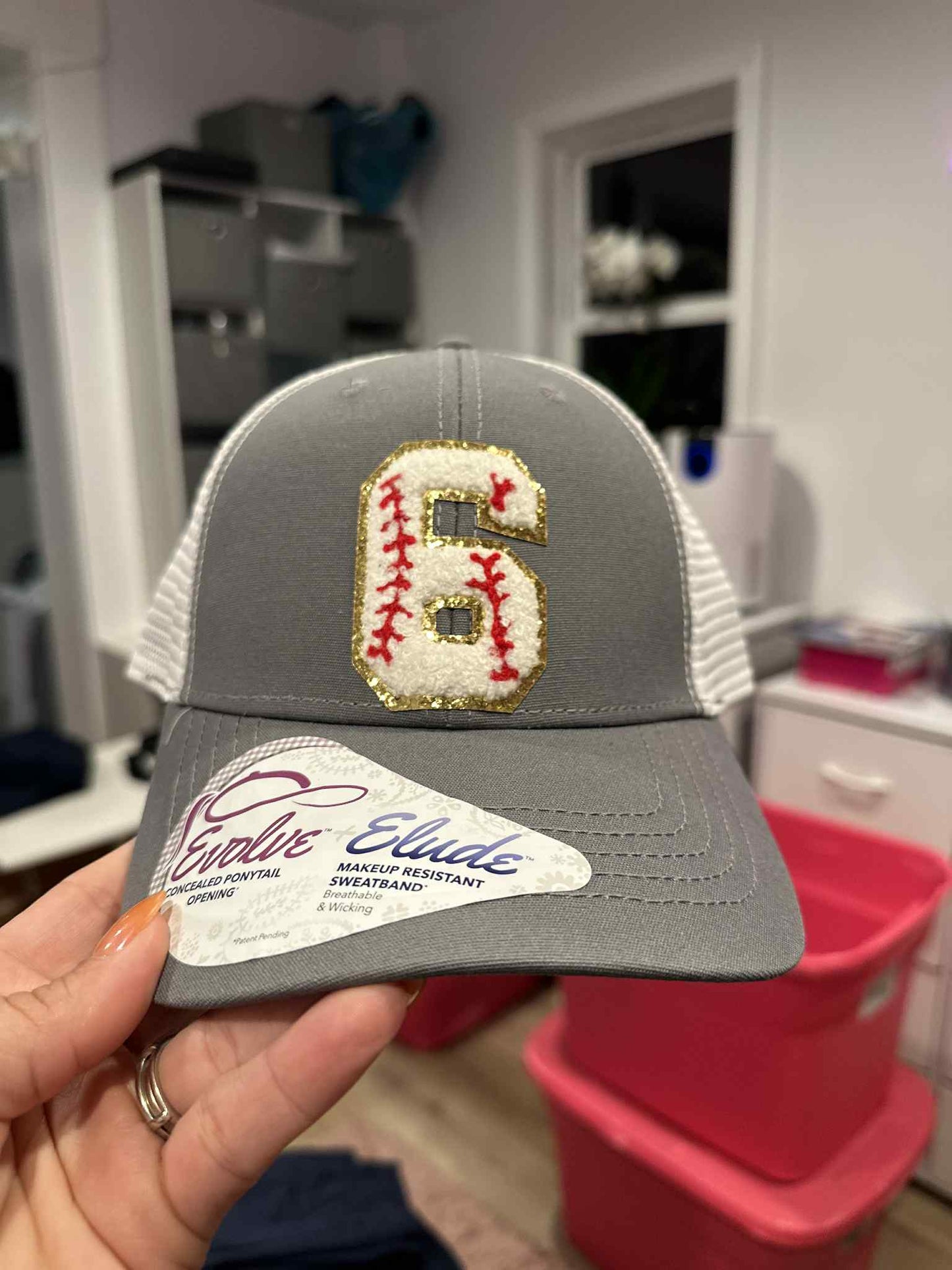 TRUCKER HAT PONY TAIL HOLE - 6 PATCH